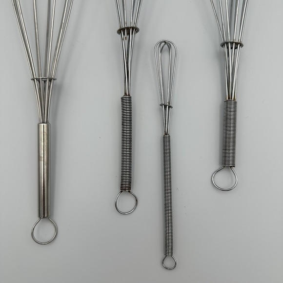 Set of 4 Wire Balloon Whisks Stirrers Mixers - Picture 3 of 6